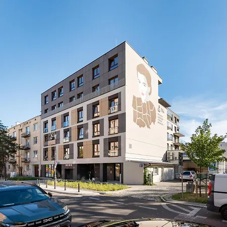 Raclawicka 7 Deluxe By Bookinghost