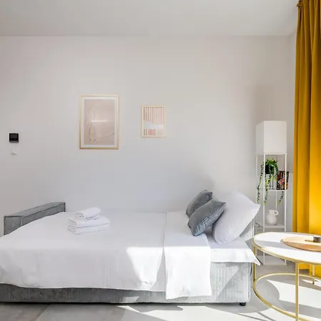 Raclawicka 7 Deluxe By Bookinghost アパート *