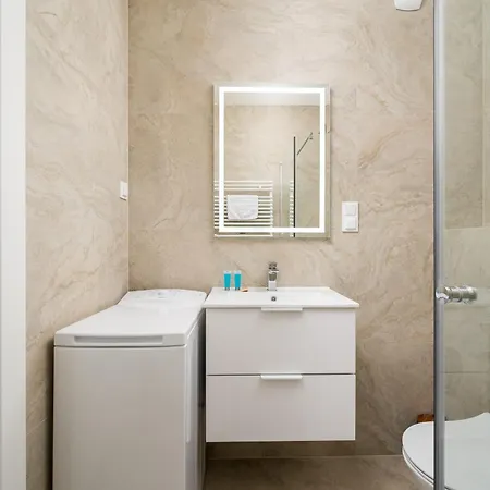 Raclawicka 7 Deluxe By Bookinghost Daire Varşova