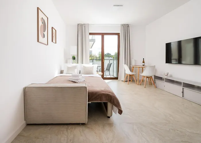 Raclawicka 7 Deluxe By Bookinghost Warszawa